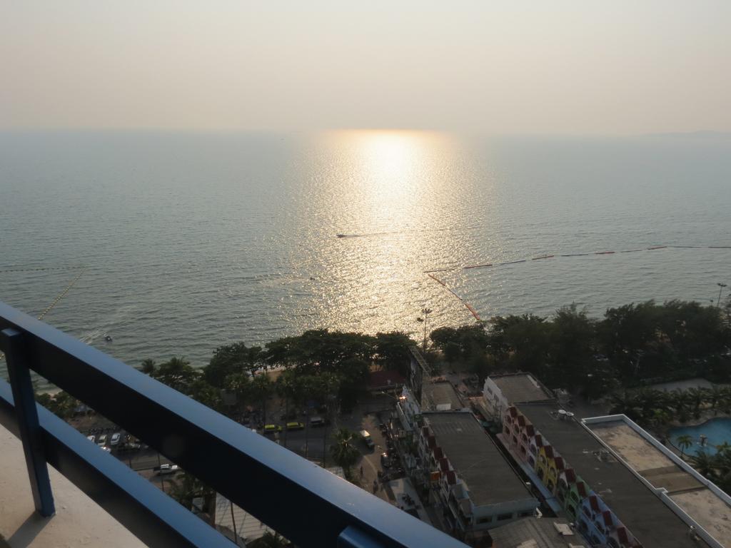 Plaza * Jomtien Beach